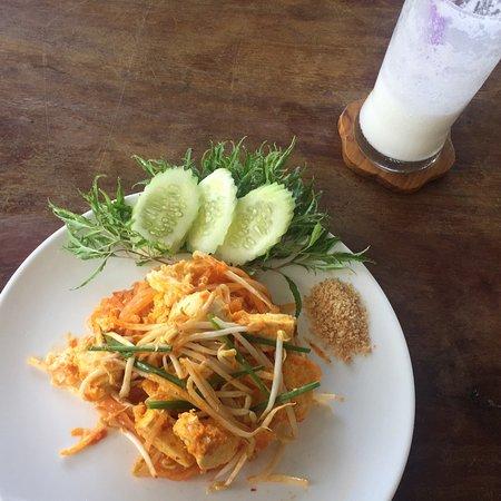 Moon Paradise Restaurant & Bar